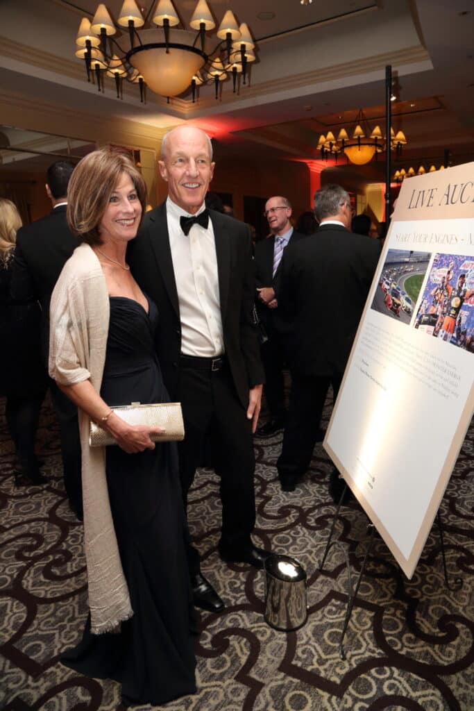 MH Gala18 0419 Susie and Rob Roof at auction